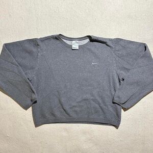 Y2K Nike Women's Small Grey Oversized Crewneck Sweatshirt